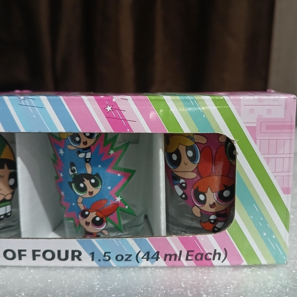 Silver Buffalo Power Puff Girls Trio 4-Pack Mini Glass Set, 1.5 Ounces (NEW) - Picture 6 of 11